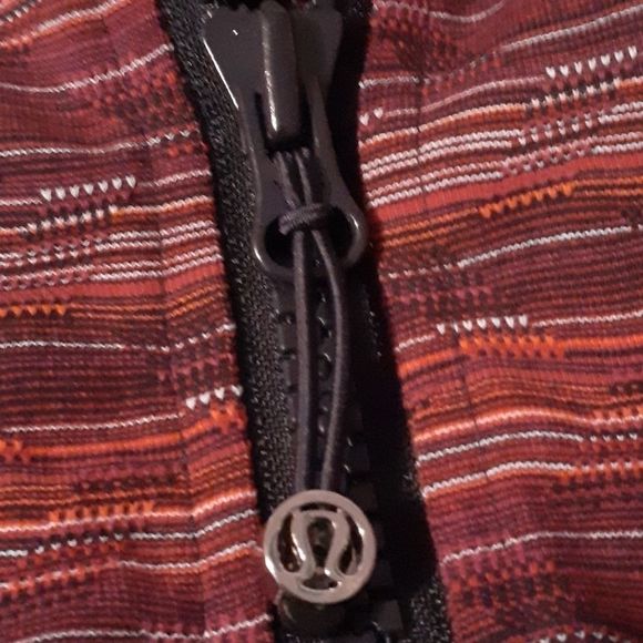 Lululemon Define‎ Jacket
Space Dye Regal Plum 4 - Picture 13 of 13